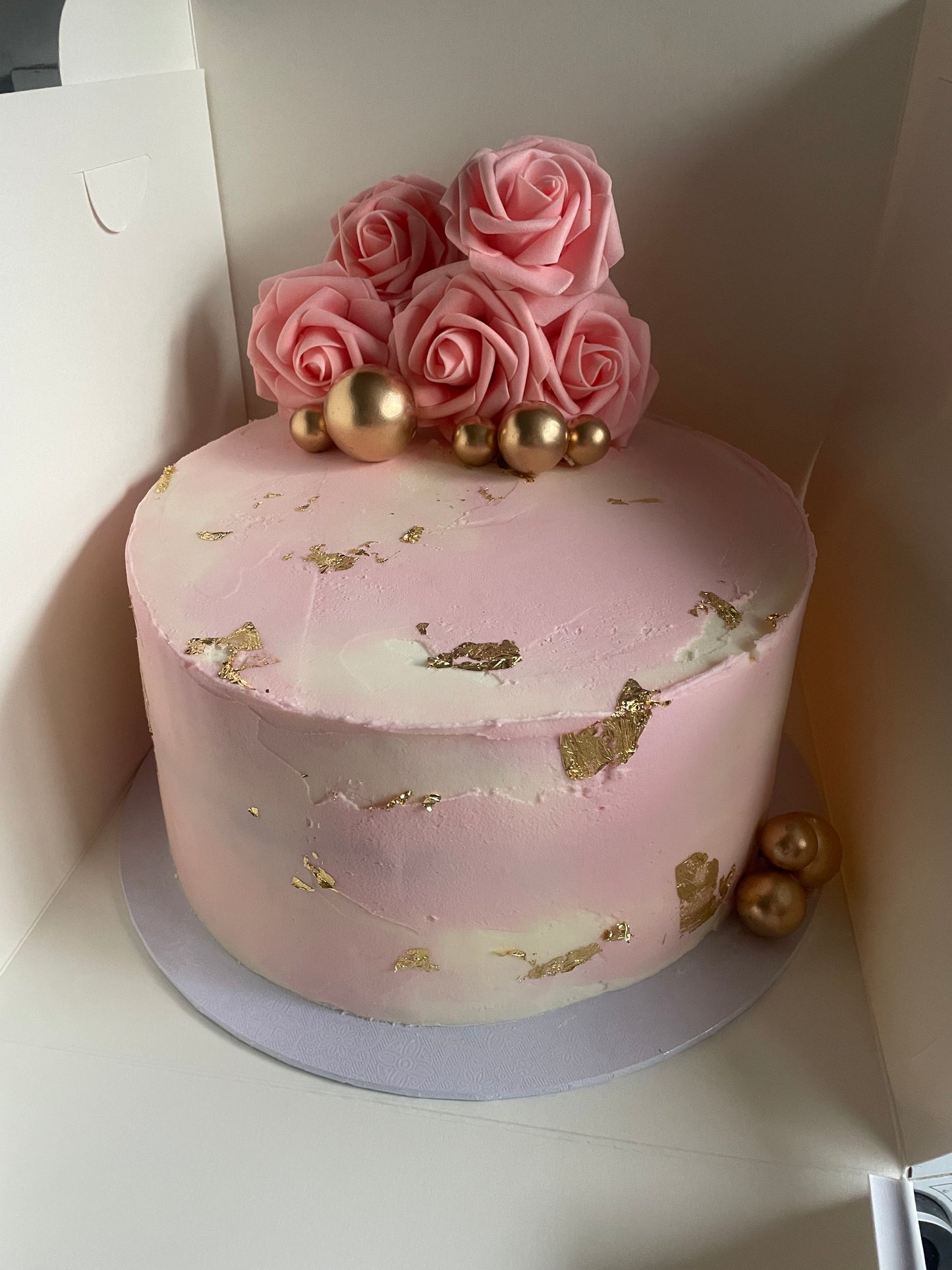 Pink rose cake